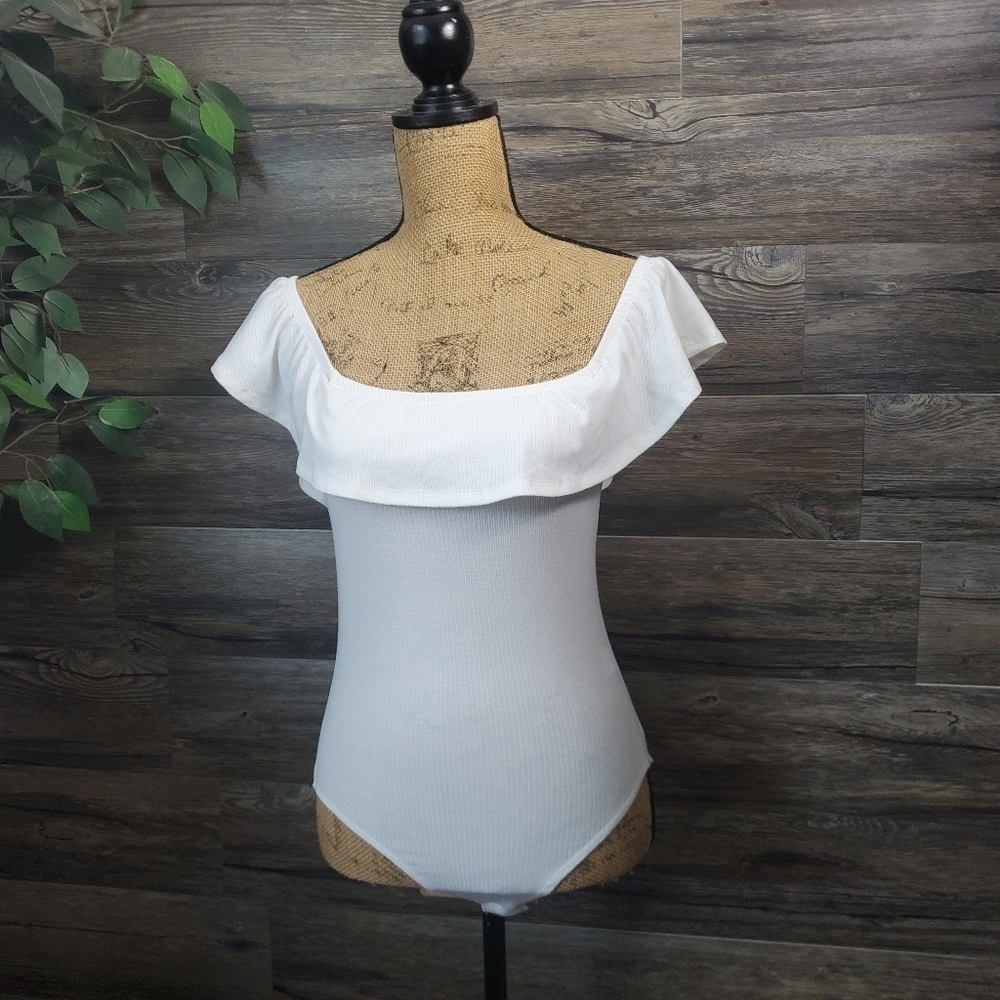 Sunset & Sixth Ruffle Off the Shoulder Bodysuit XS